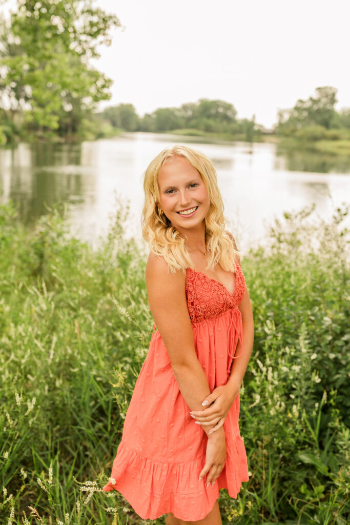 confident senior pictures