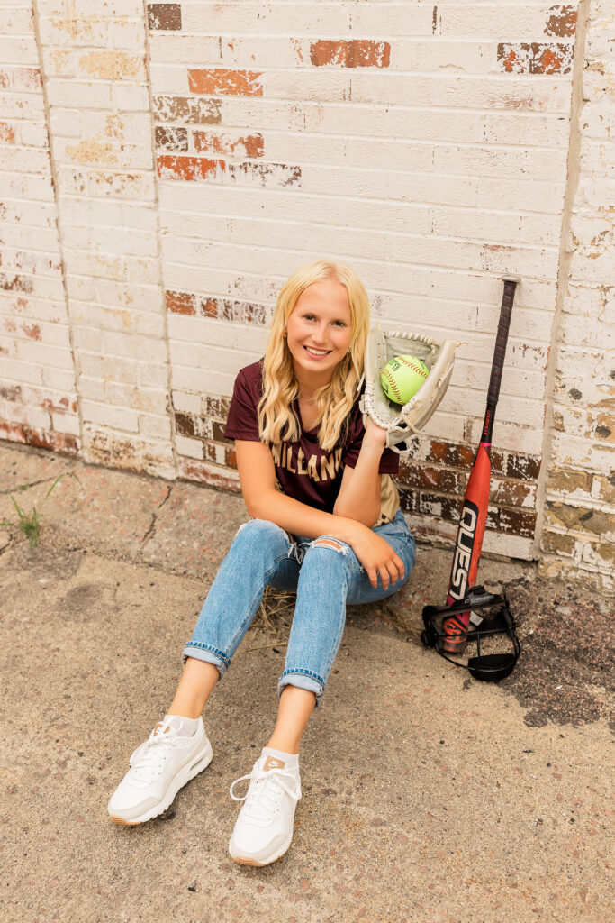 confident senior pictures