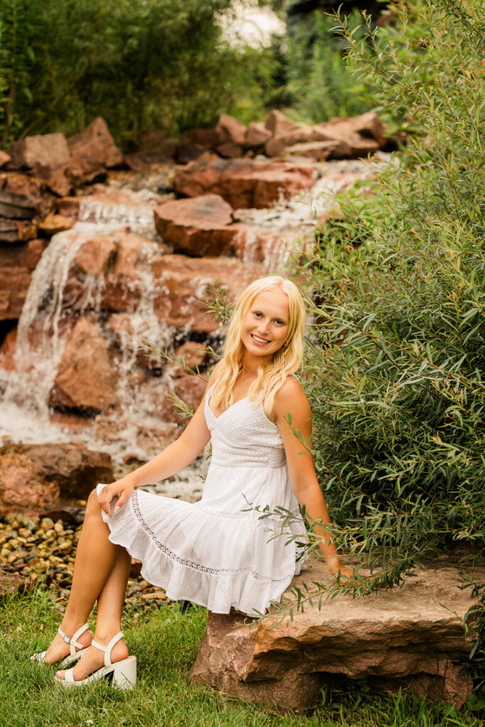 confident senior pictures