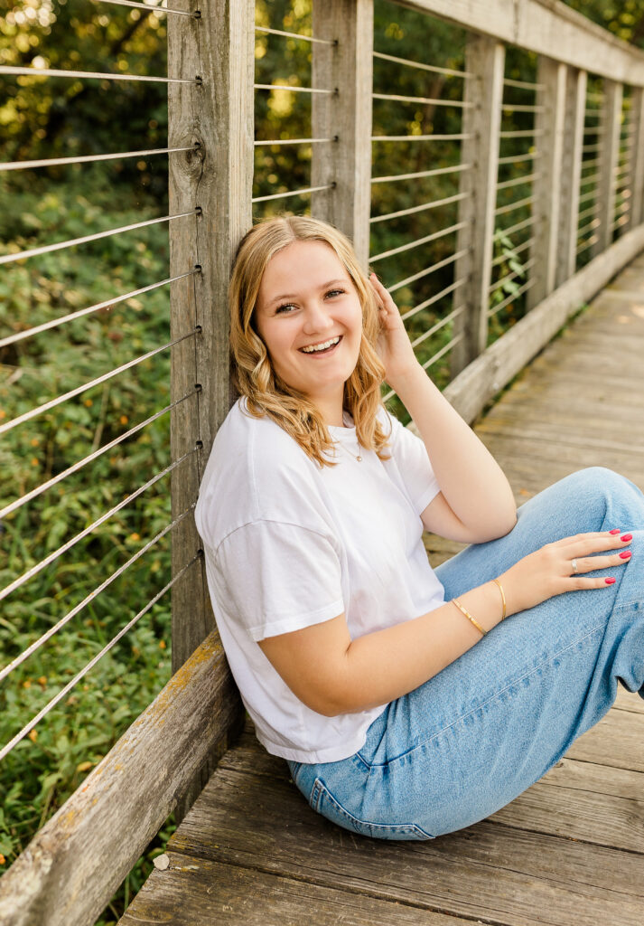 Senior Pictures That Feel Like You | Ashley Lewis Photography
Senior Photographer
Cottage Grove MN